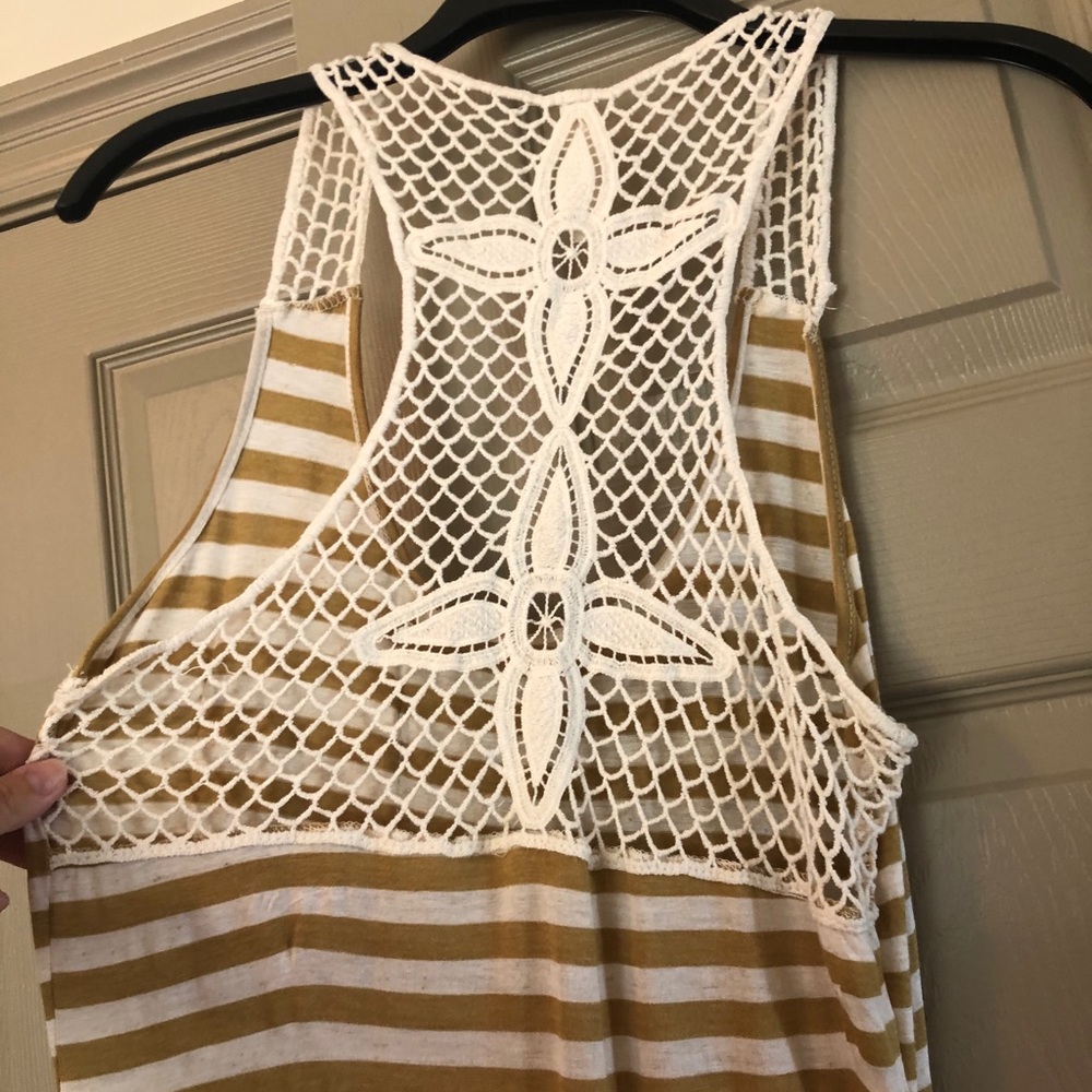 Maxi - Picture 3 of 4